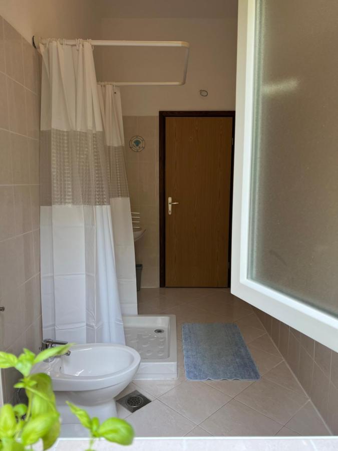 Villa Claudia Beach Apartment Premantura Exteriör bild
